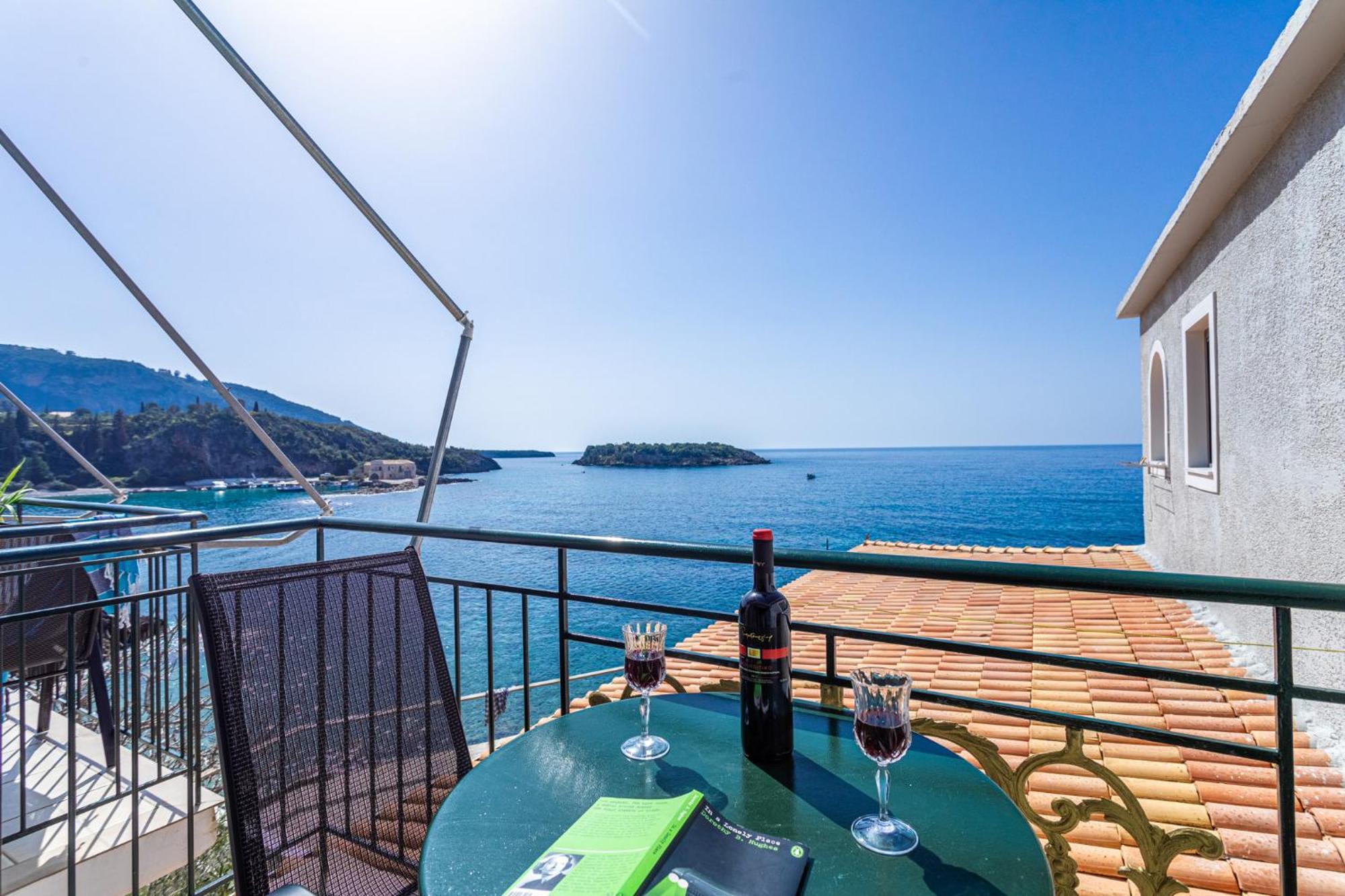 Marina Aparthotel Kardamyli Exterior photo