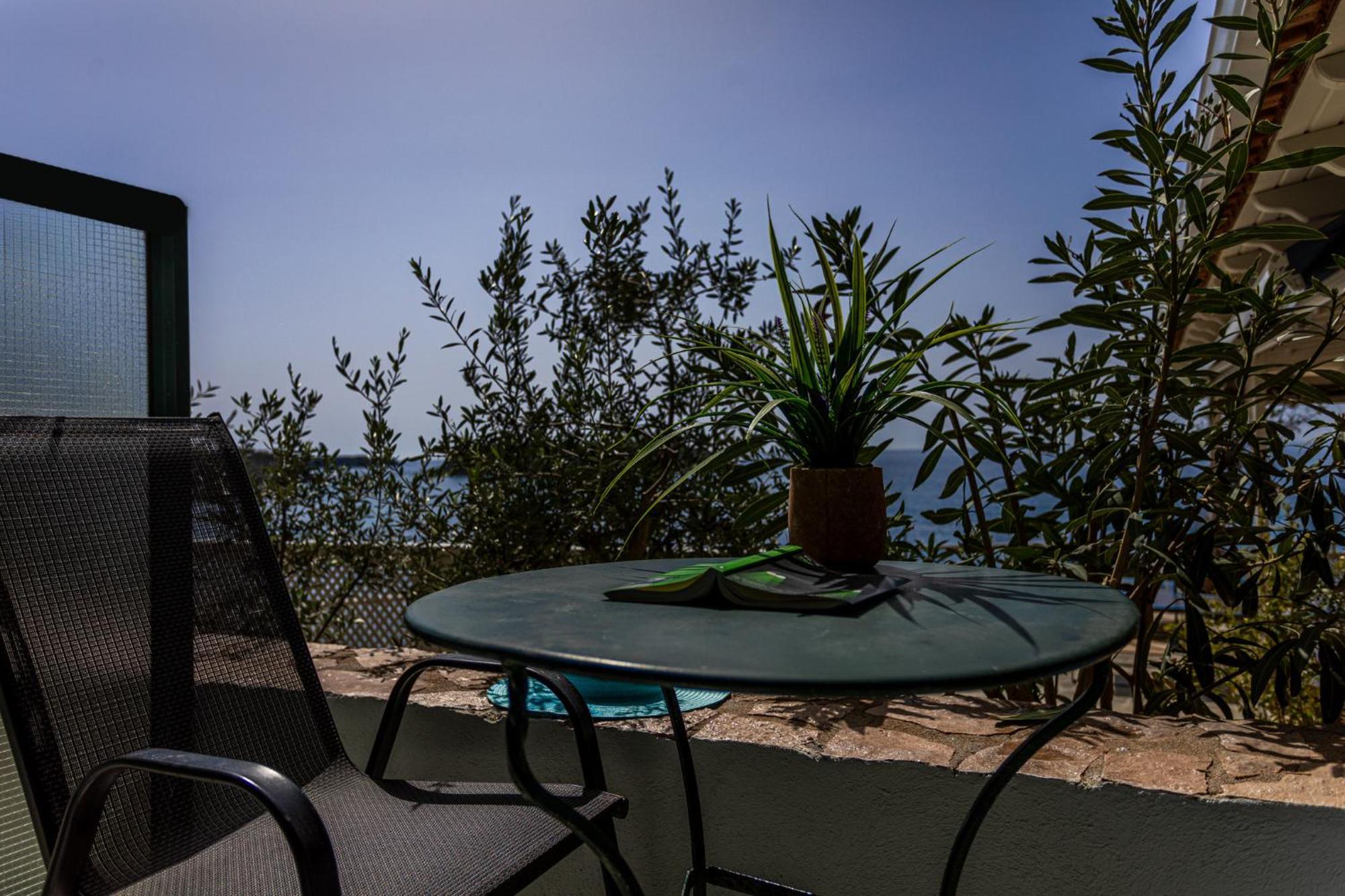 Marina Aparthotel Kardamyli Exterior photo