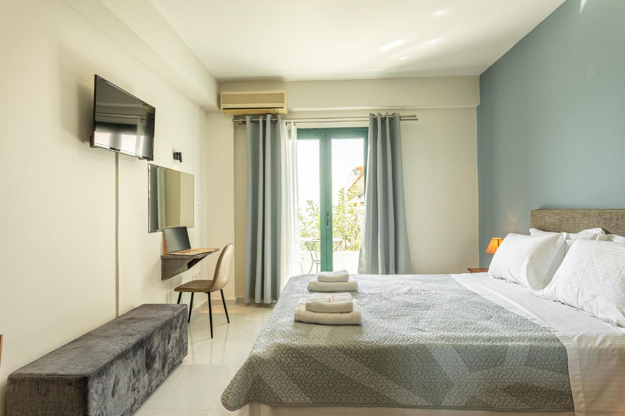Marina Aparthotel Kardamyli Exterior photo